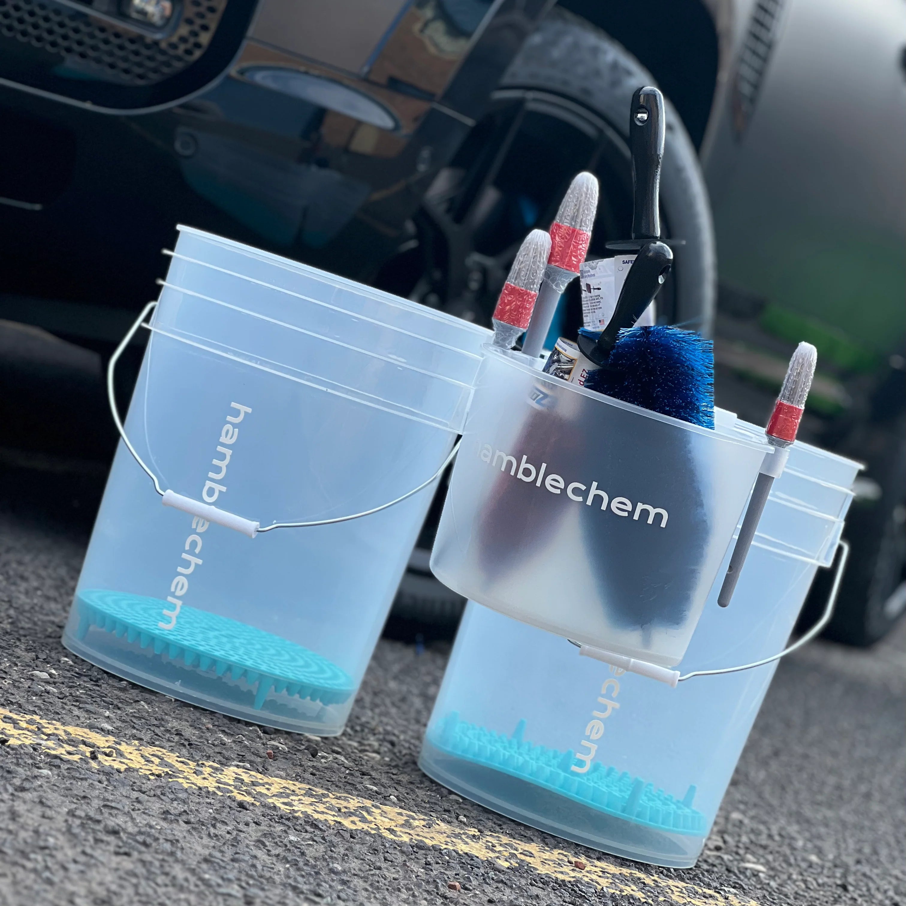 hambleChem Complete Bucket System - Bucket, Bucket Organiser & Grit Guard